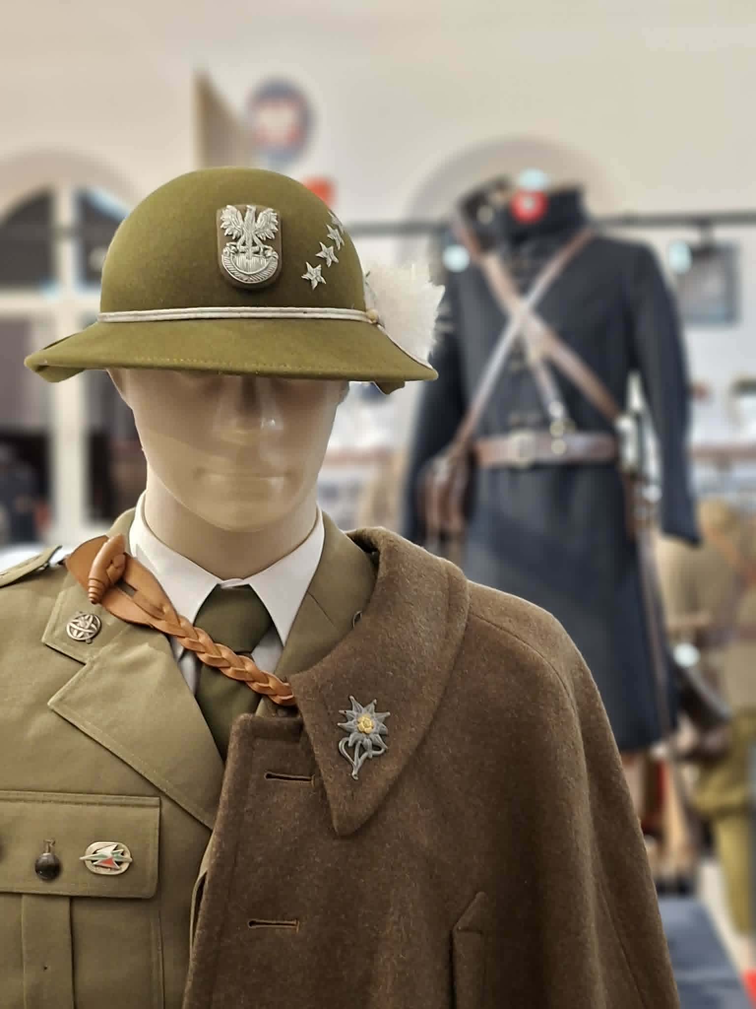 30 czerwca BIECZ W MUNDURZE | wernisaż wystawy